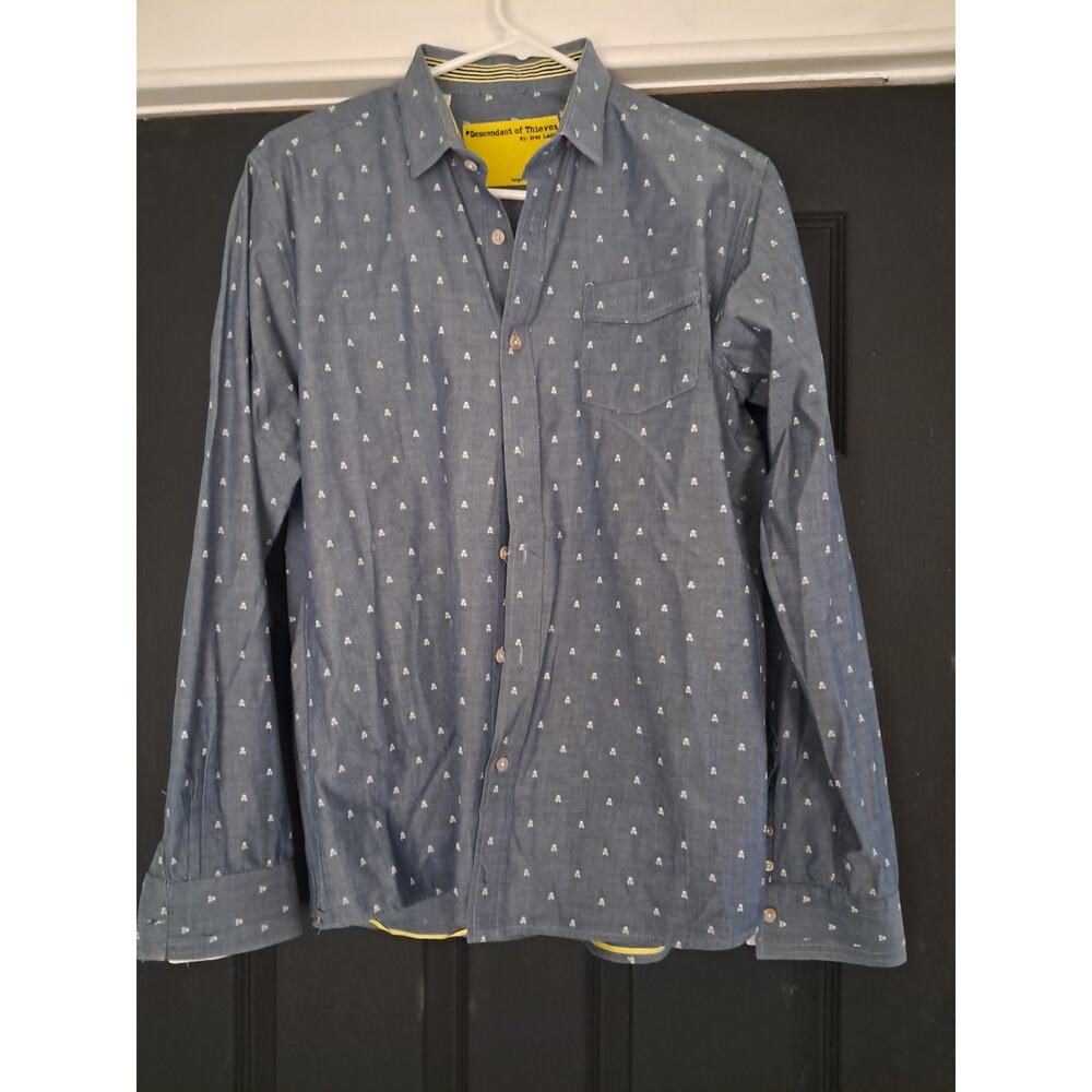 Descendants Of Thieves Long Sleeve Button Up Shirt Size L With Skulls